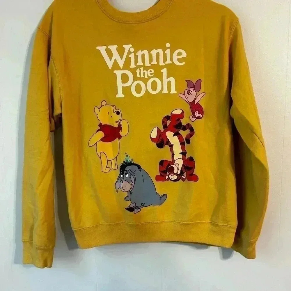 Disney sweatshirt. Size medium‎ 7-9. Winnie the Pooh. Preowned.